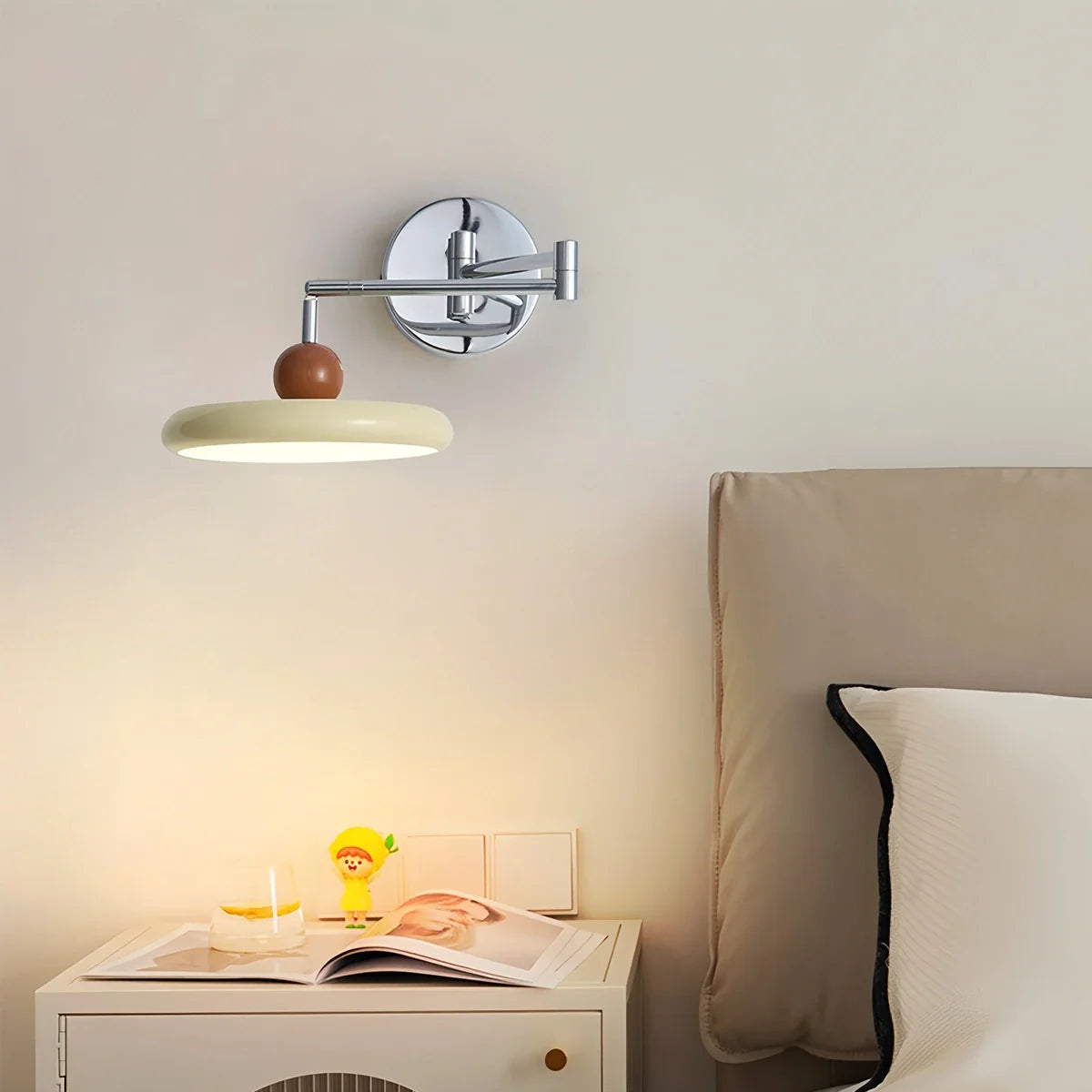 Plug-in Wall Lamp