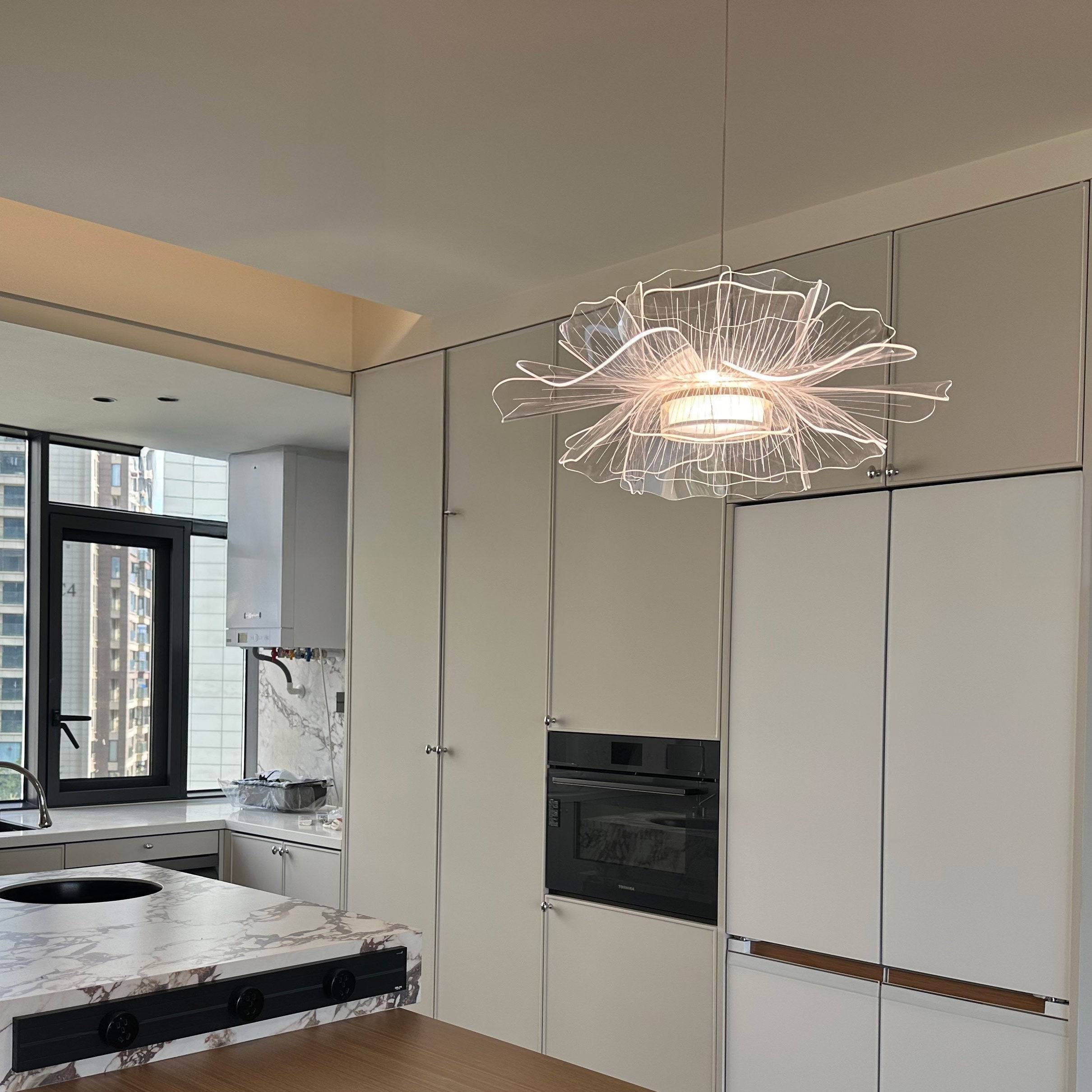 Antizer Modern Art Acrylic Flower Pendant Light