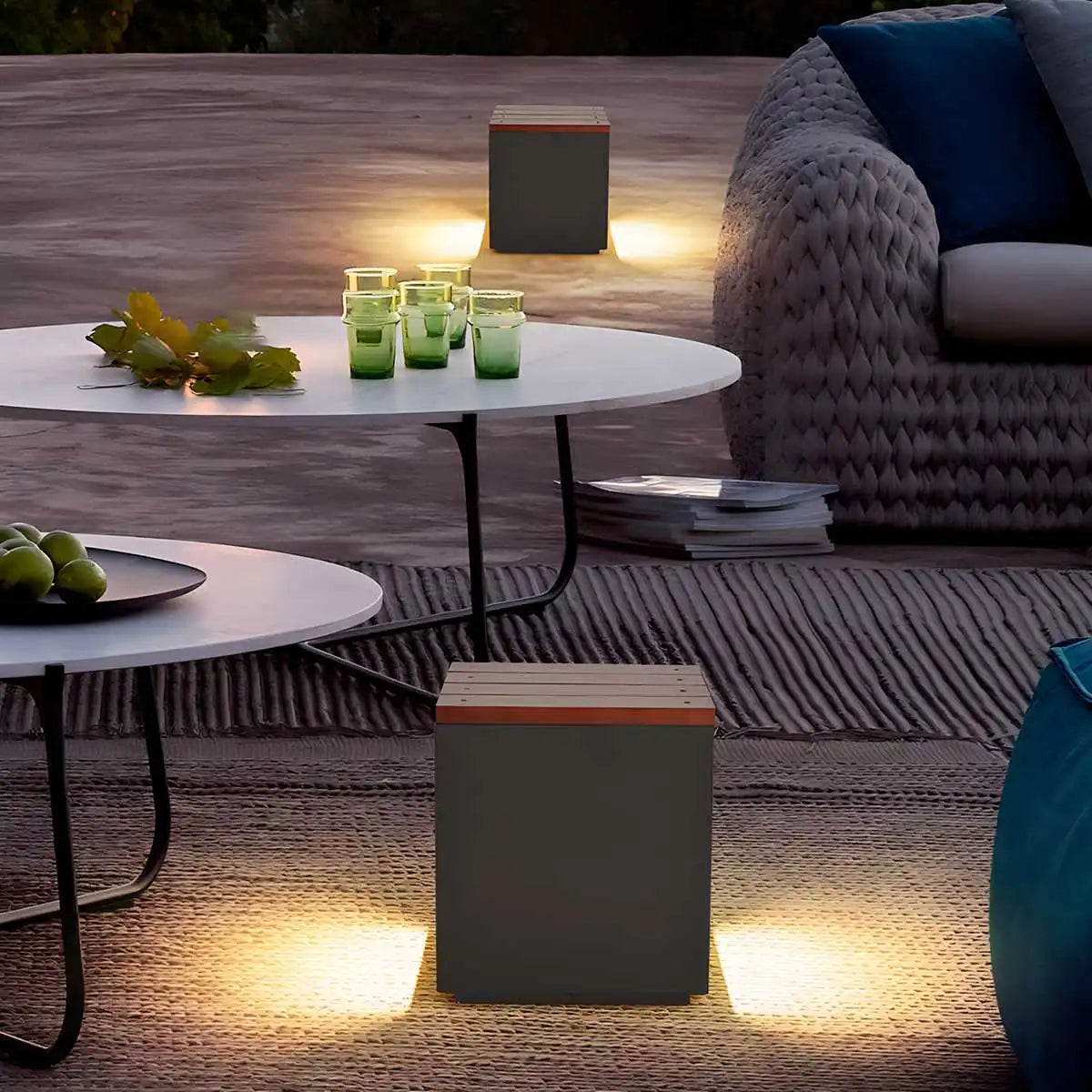 Antizer Solar Wooden Square Stool Outdoor Light