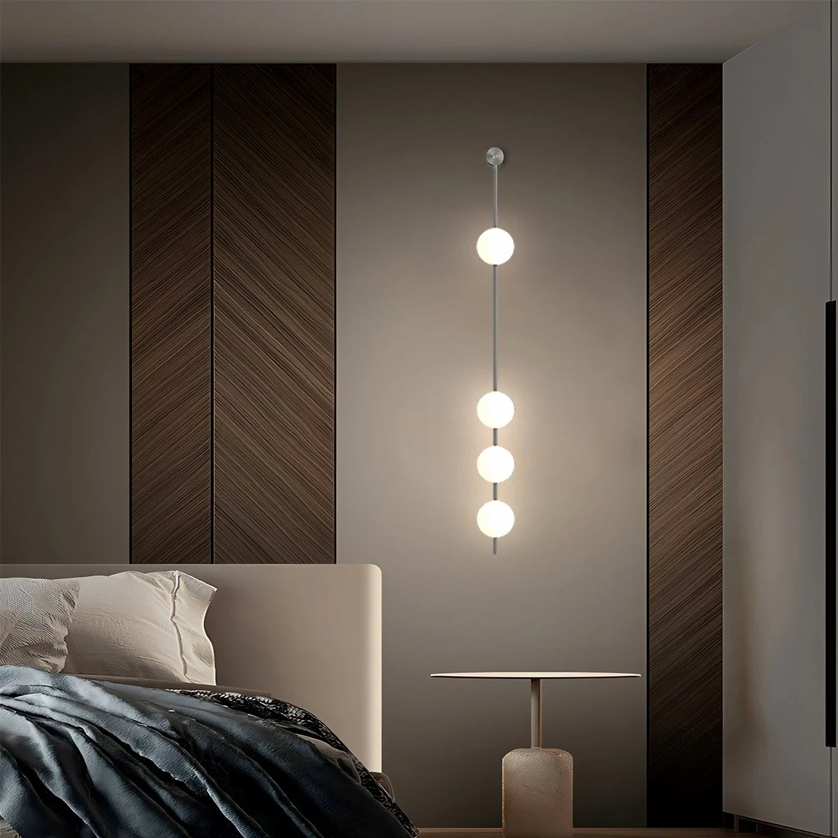 Antizer Vertical Balls Wall Lamp for Corridor