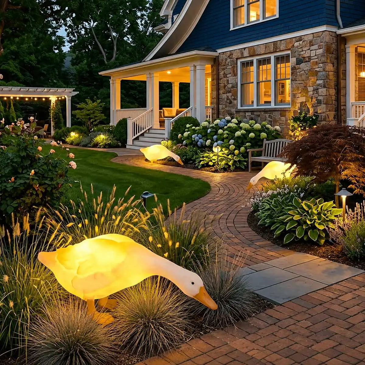 Antizer Goose Resin Outdoor Floor Lamp