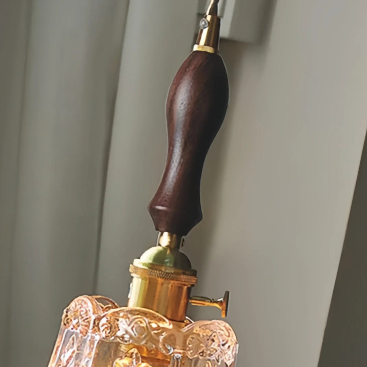 Antizer Flower Shape Brass Glass Pendant Light