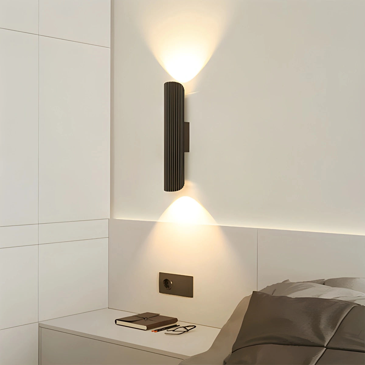 Antizer Roman Column Wall Lamp for Living Room
