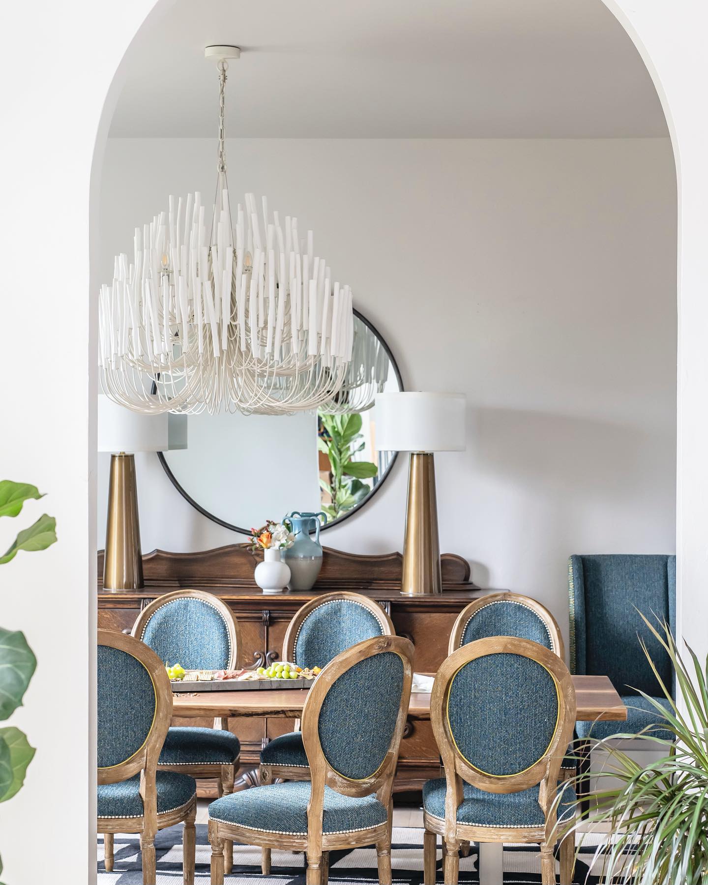 Modern Organic Twiggy Chandelier - Elegant Metal Branch Design Statement Lighting