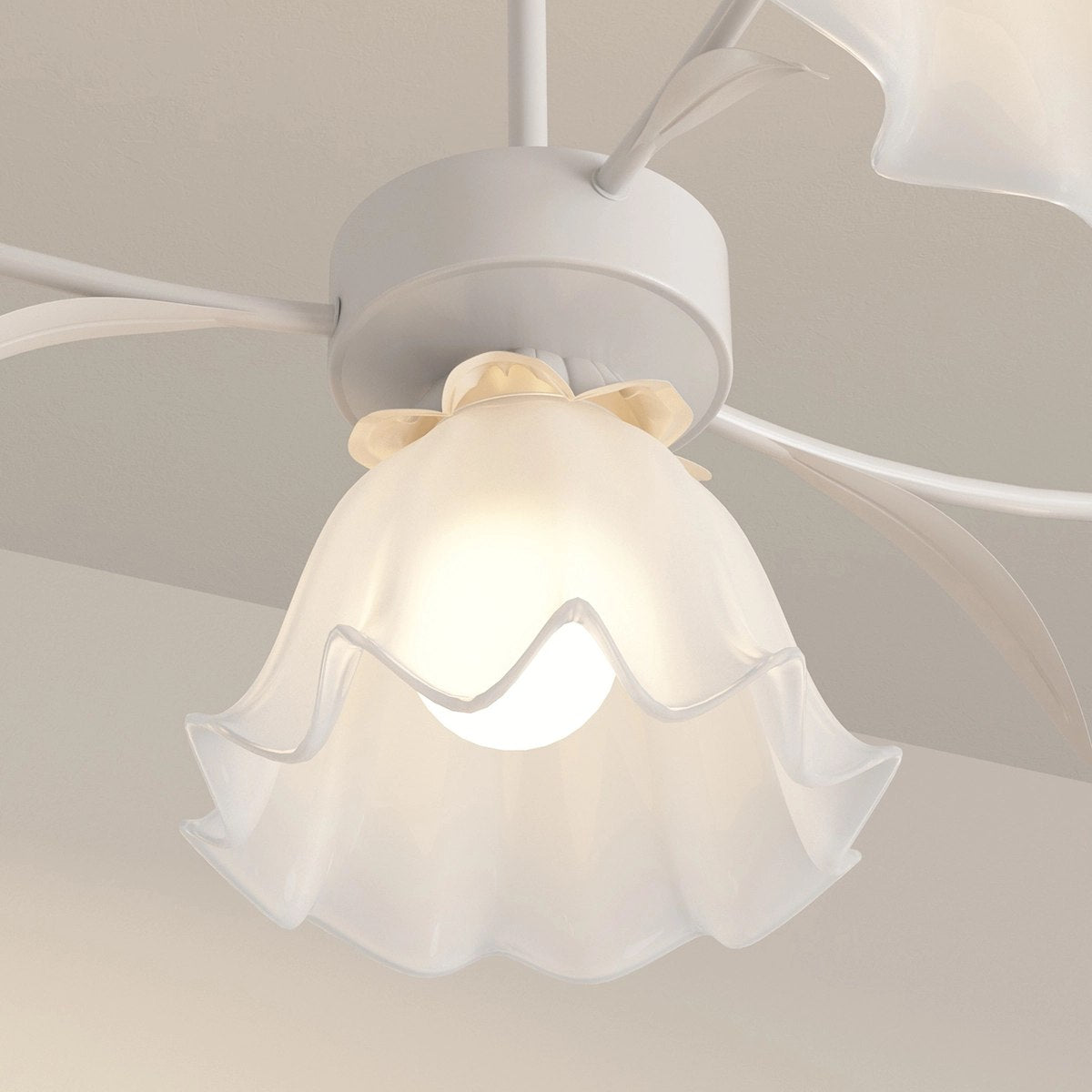 Antizer French Vintage Lily of the Valley Flower Chandelier