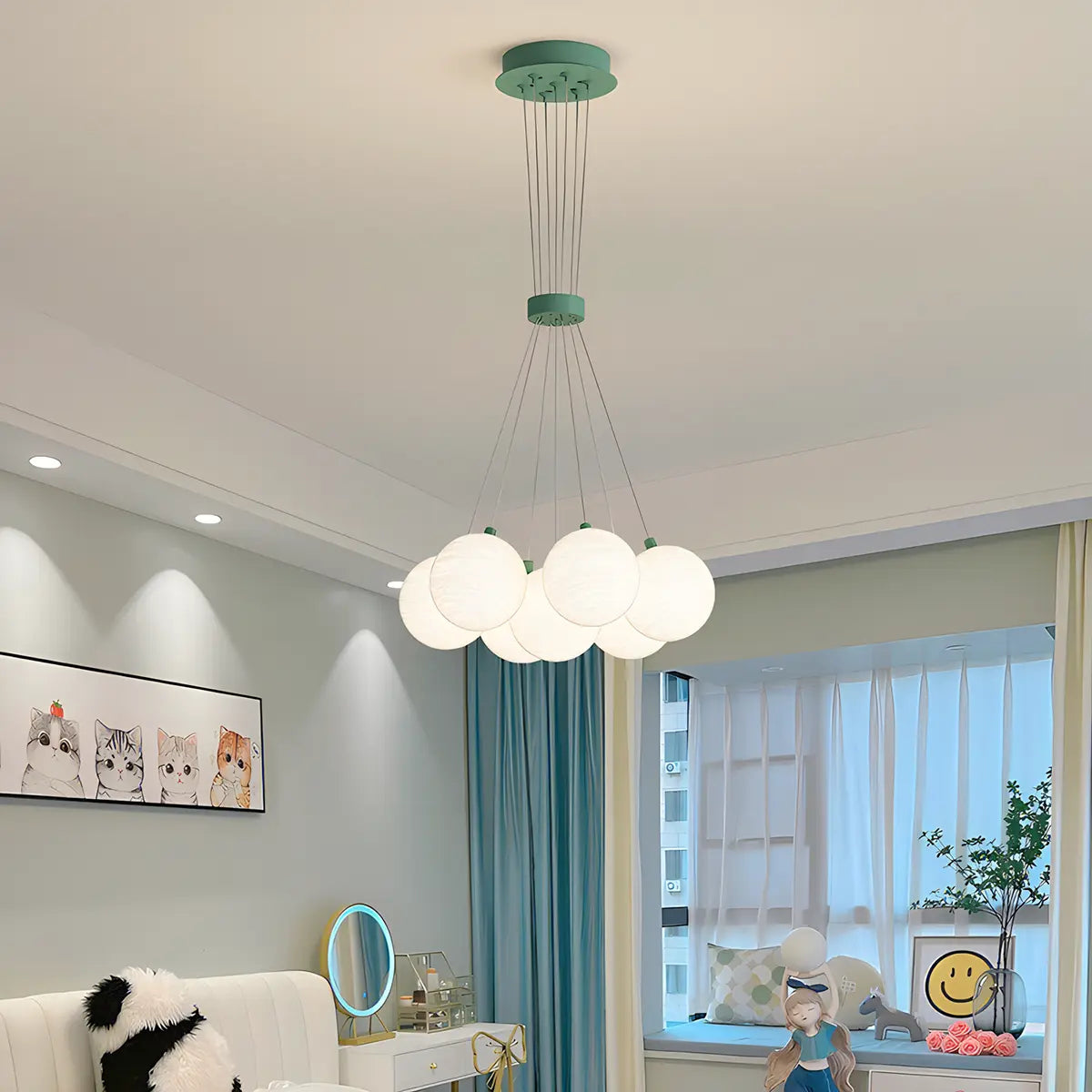 Antizer French Tulip Flower & Ball Chandelier