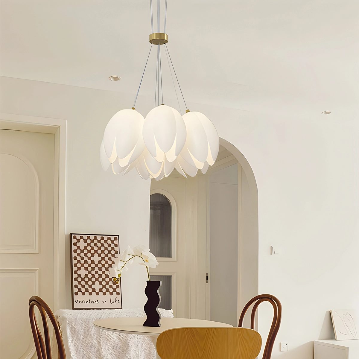 Antizer French Tulip Flower & Ball Chandelier