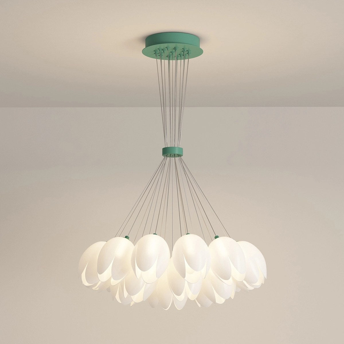Antizer French Tulip Flower & Ball Chandelier